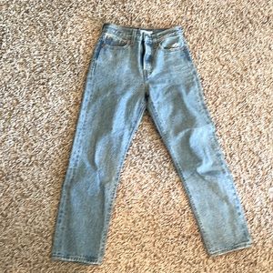 Classic Levi’s wedgie fit in great blue wash